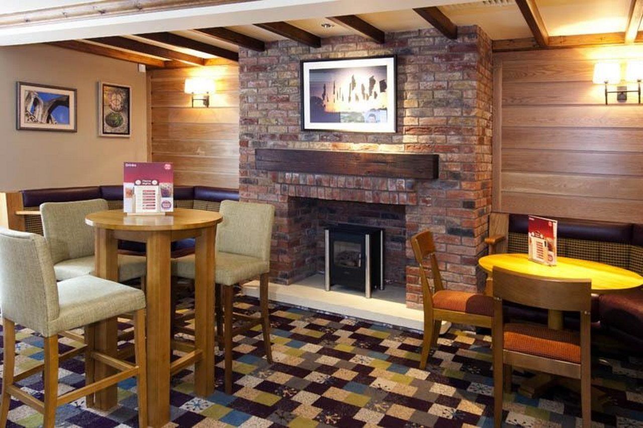 Premier Inn Γκλάστονμπερι Εξωτερικό φωτογραφία