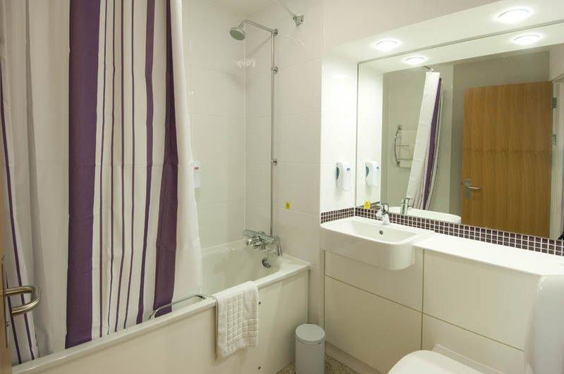 Premier Inn Γκλάστονμπερι Εξωτερικό φωτογραφία